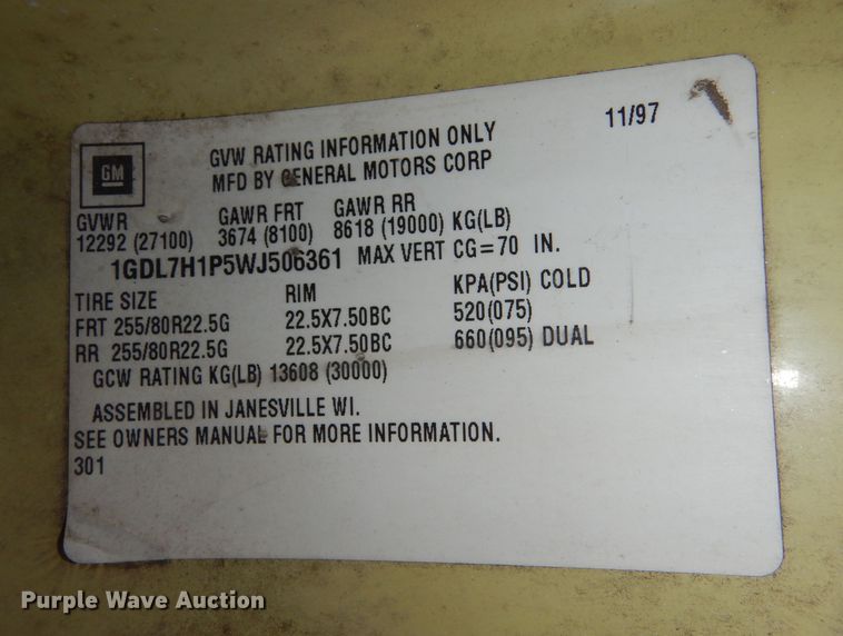 image for item IE9644 1998 GMC C7500  water truck