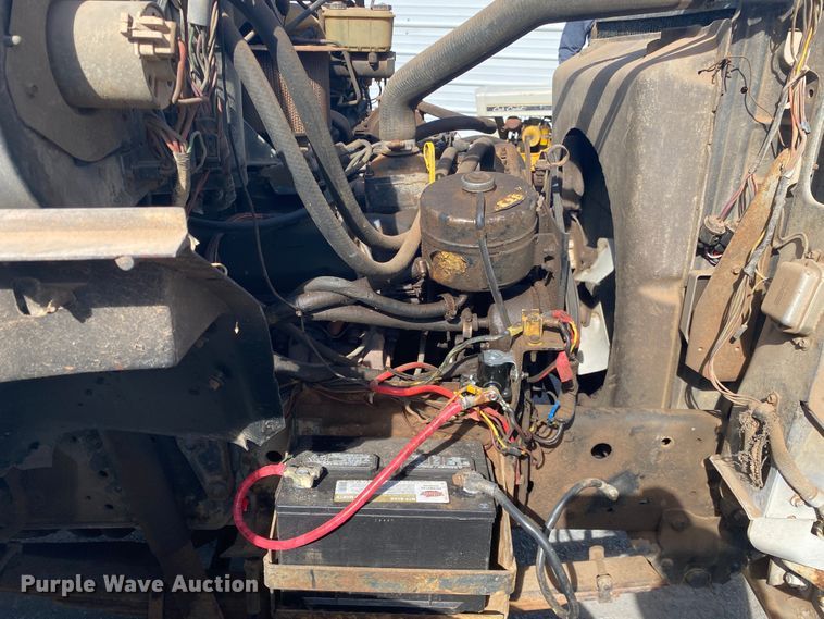 image for item IG9713 1984 Ford F800  dump flatbed truck