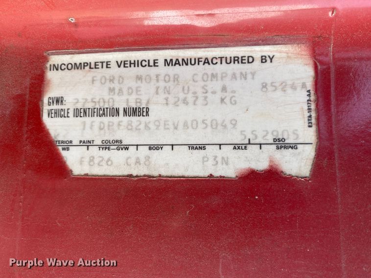 image for item IG9713 1984 Ford F800  dump flatbed truck