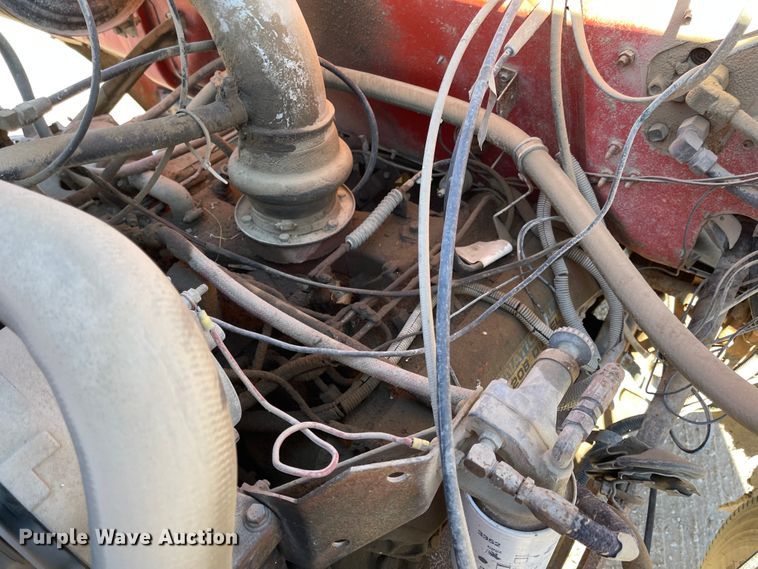 image for item IJ9641 1981 International 1854  dump flatbed truck