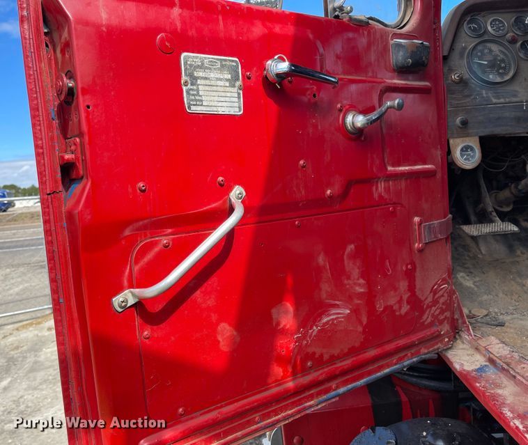 image for item IJ9719 1978 Autocar DC10364B  winch truck