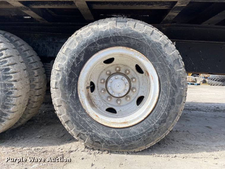 image for item IJ9719 1978 Autocar DC10364B  winch truck