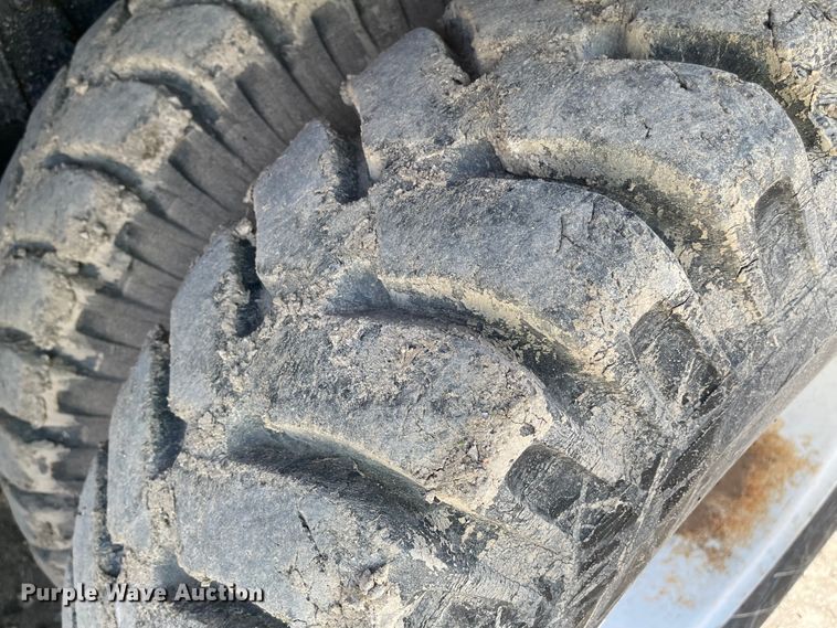 image for item IJ9719 1978 Autocar DC10364B  winch truck