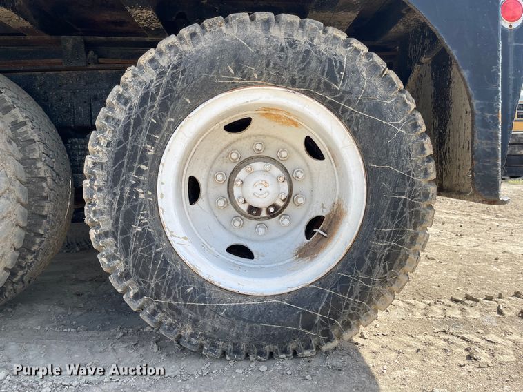 image for item IJ9719 1978 Autocar DC10364B  winch truck