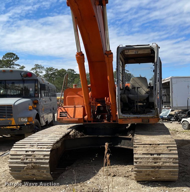 image for item IJ9720 1992 Hitachi EX200LC-2  excavator