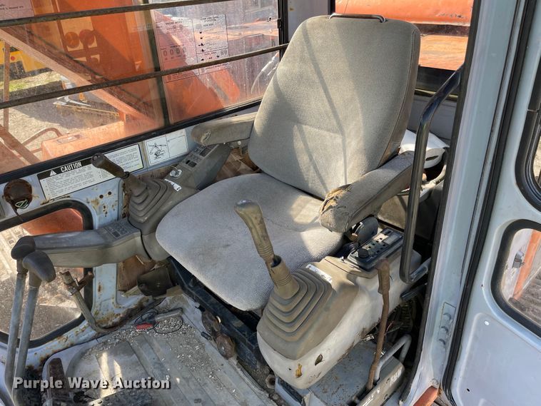 image for item IJ9720 1992 Hitachi EX200LC-2  excavator