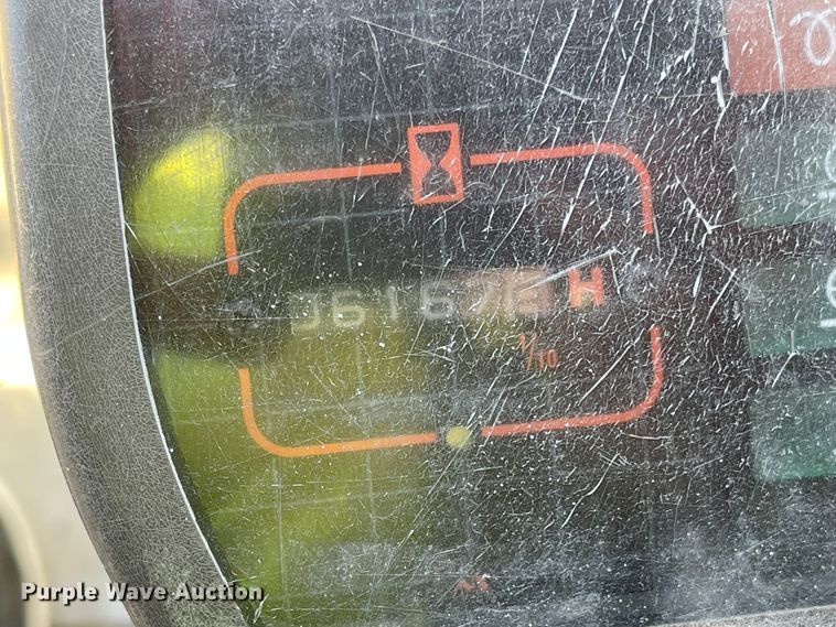 image for item IJ9720 1992 Hitachi EX200LC-2  excavator