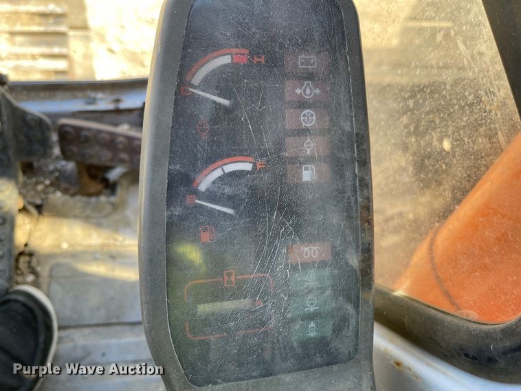 image for item IJ9720 1992 Hitachi EX200LC-2  excavator