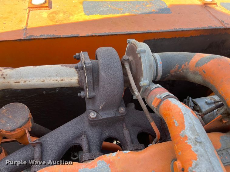 image for item IJ9720 1992 Hitachi EX200LC-2  excavator