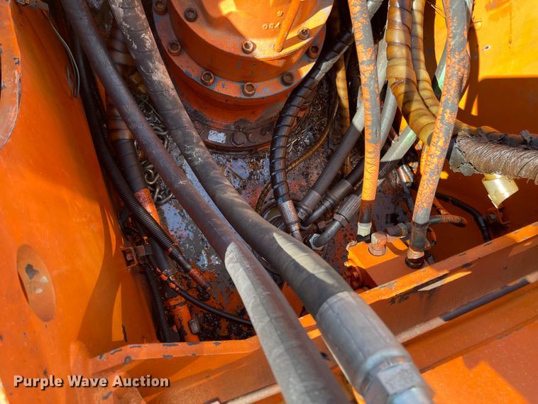 image for item IJ9720 1992 Hitachi EX200LC-2  excavator