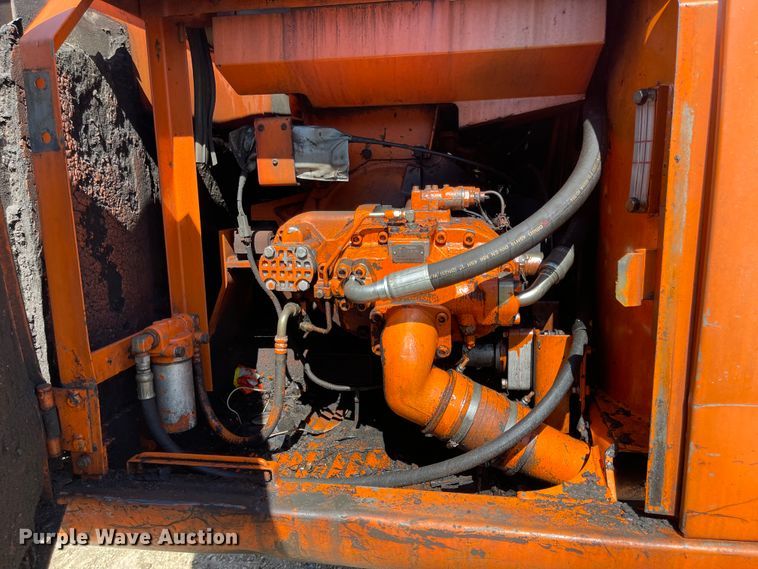 image for item IJ9720 1992 Hitachi EX200LC-2  excavator