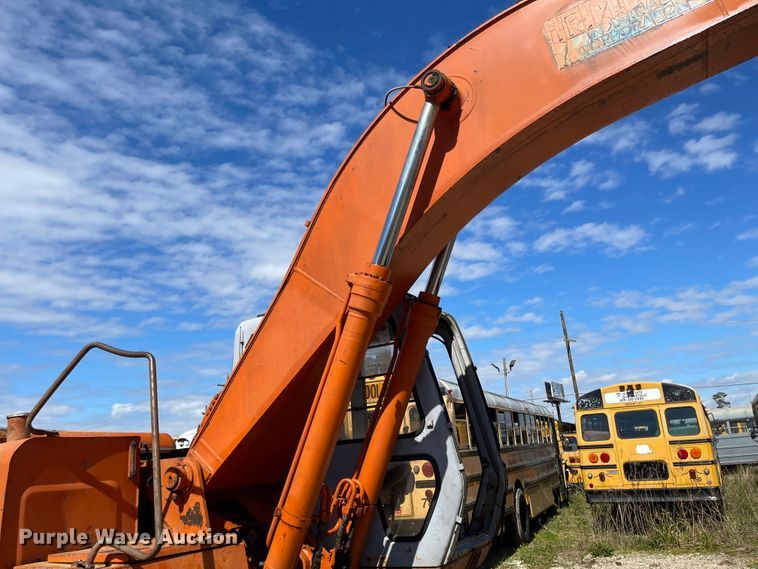 image for item IJ9720 1992 Hitachi EX200LC-2  excavator