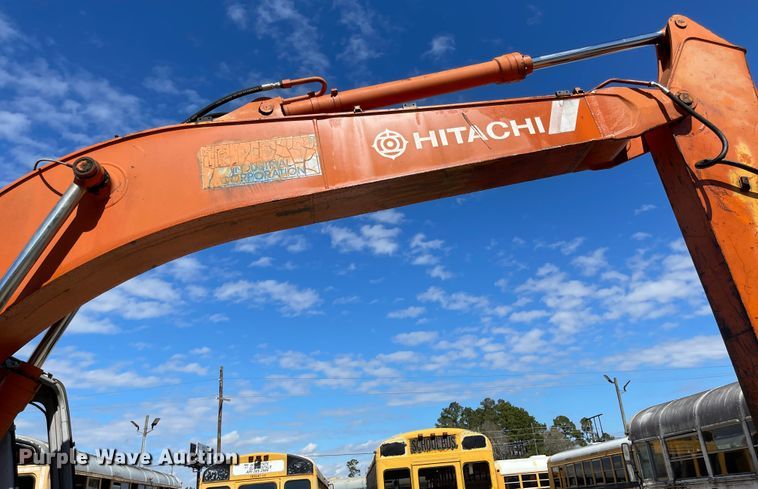 image for item IJ9720 1992 Hitachi EX200LC-2  excavator