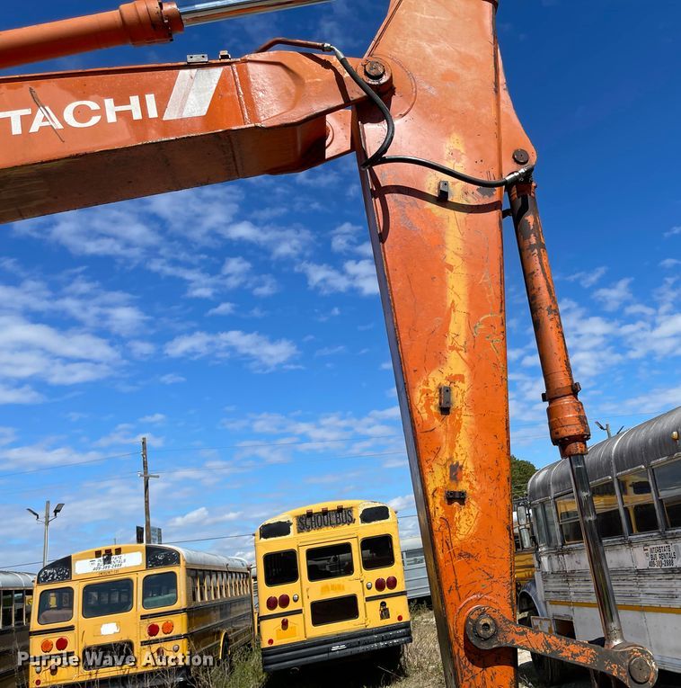 image for item IJ9720 1992 Hitachi EX200LC-2  excavator