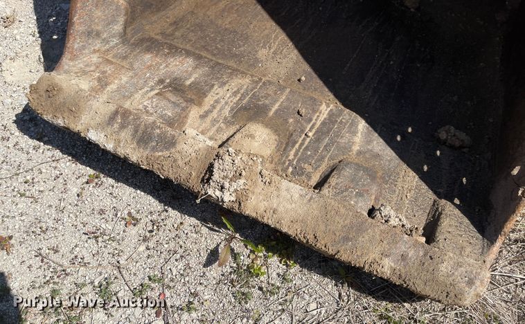 image for item IJ9720 1992 Hitachi EX200LC-2  excavator