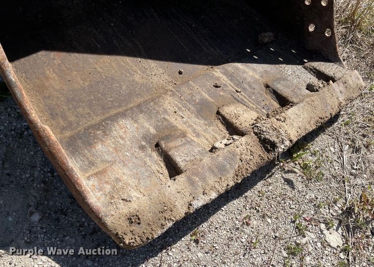 image for item IJ9720 1992 Hitachi EX200LC-2  excavator