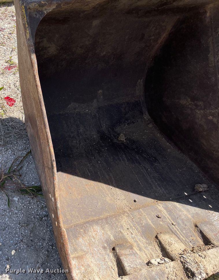 image for item IJ9720 1992 Hitachi EX200LC-2  excavator