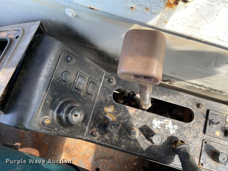 image for item IJ9721 1990 Hitachi EX150  excavator