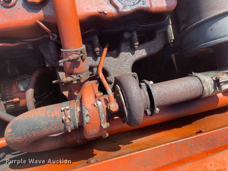 image for item IJ9721 1990 Hitachi EX150  excavator