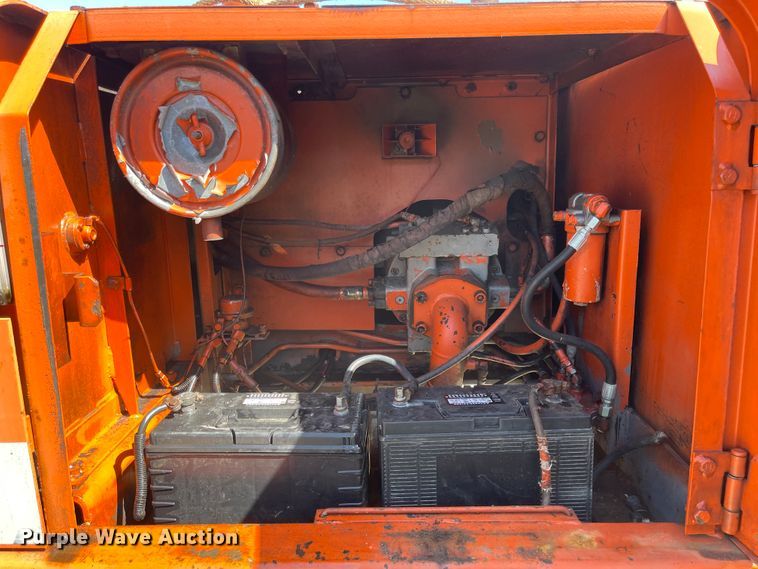 image for item IJ9721 1990 Hitachi EX150  excavator