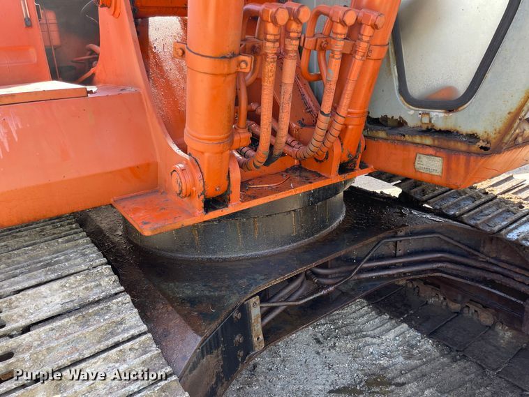 image for item IJ9721 1990 Hitachi EX150  excavator