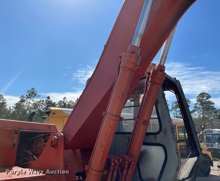 image for item IJ9721 1990 Hitachi EX150  excavator