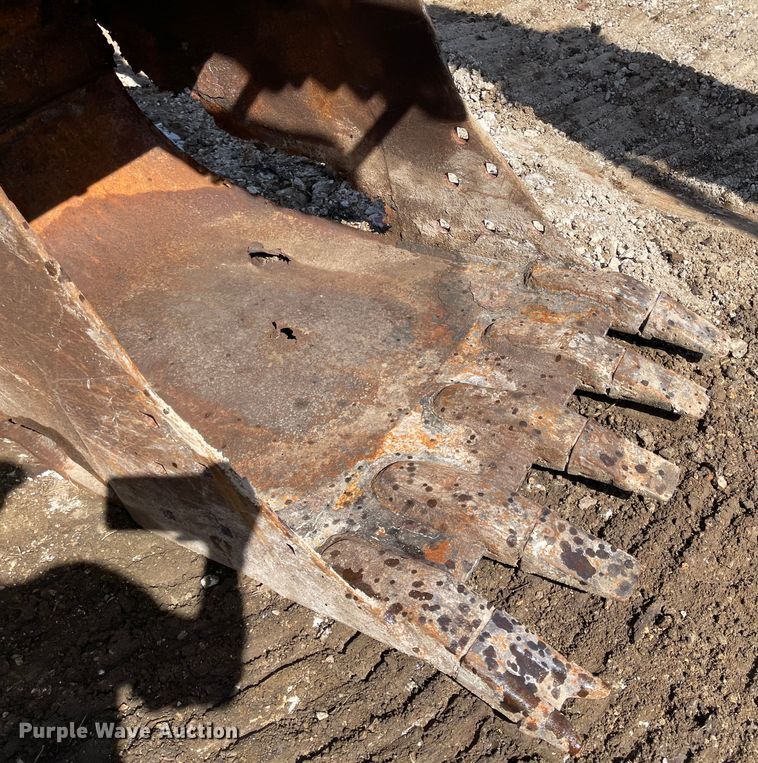 image for item IJ9721 1990 Hitachi EX150  excavator