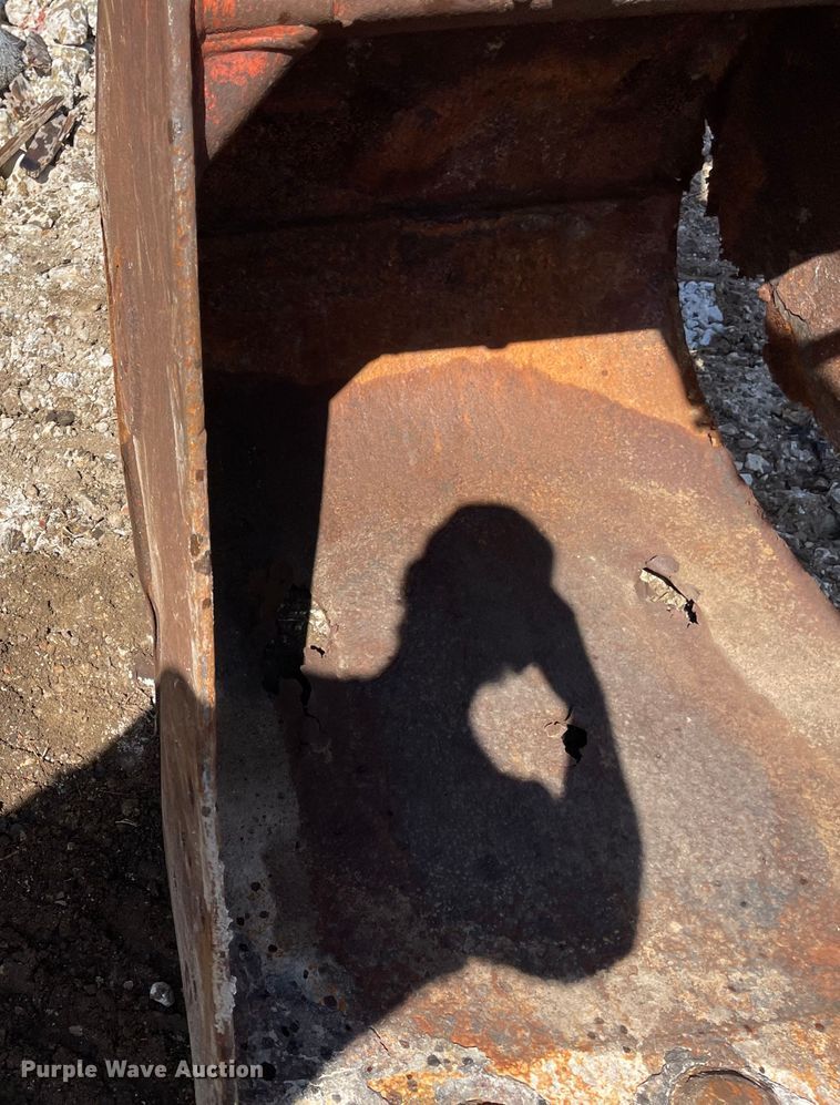 image for item IJ9721 1990 Hitachi EX150  excavator