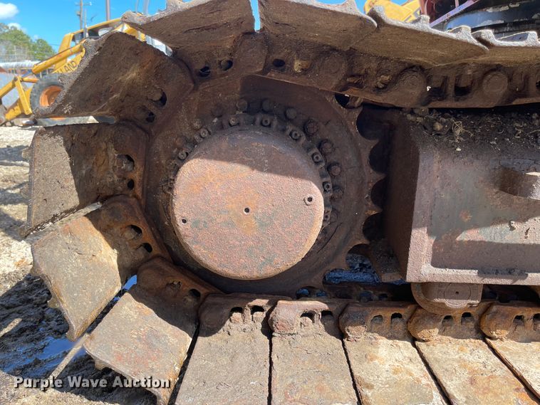 image for item IJ9721 1990 Hitachi EX150  excavator