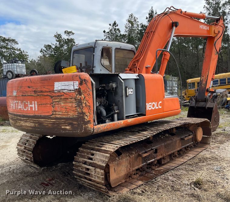 image for item IJ9722 2000 Hitachi EX160LC-5  excavator