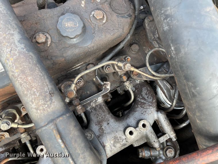 image for item IJ9722 2000 Hitachi EX160LC-5  excavator