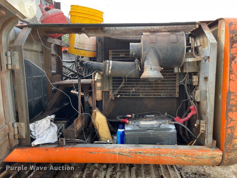 image for item IJ9722 2000 Hitachi EX160LC-5  excavator