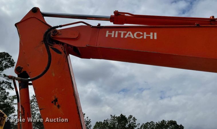 image for item IJ9722 2000 Hitachi EX160LC-5  excavator