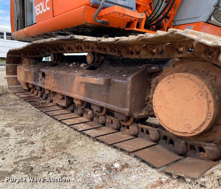 image for item IJ9722 2000 Hitachi EX160LC-5  excavator