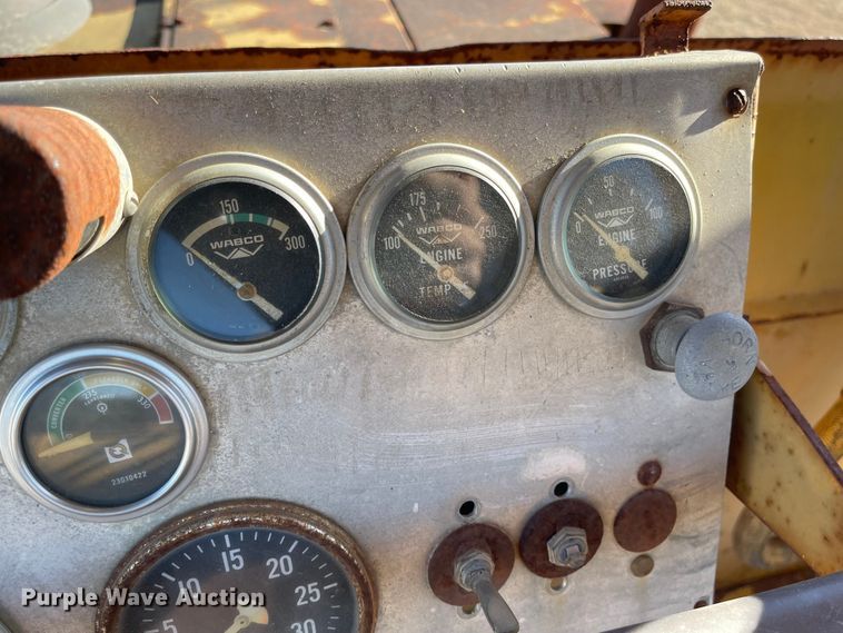 image for item IJ9731 Wabco D  elevating scraper