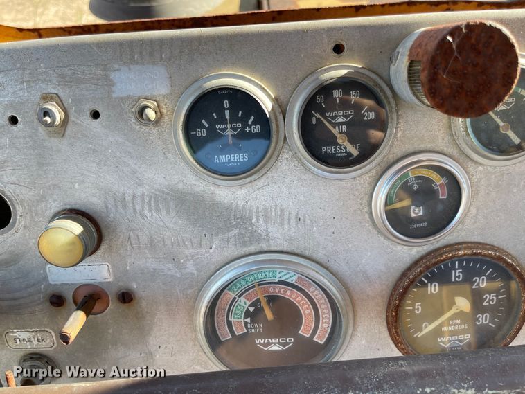 image for item IJ9731 Wabco D  elevating scraper