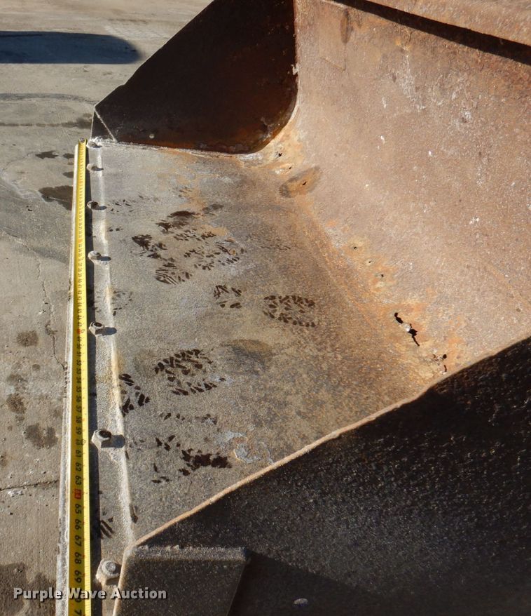 image for item IM9785 2004 John Deere 250 Series II  skid steer loader