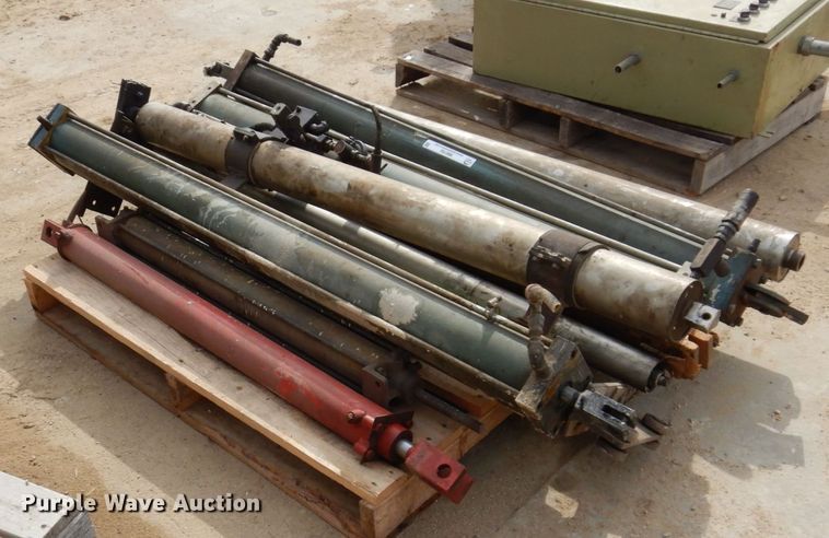 image for item IM9790 (8) Pneumatic cylinders