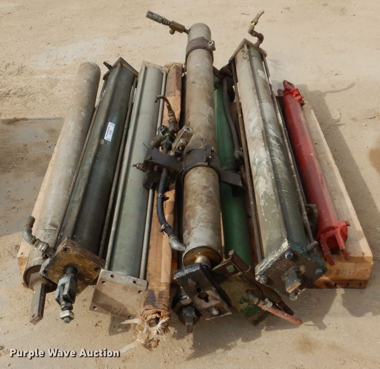 image for item IM9790 (8) Pneumatic cylinders