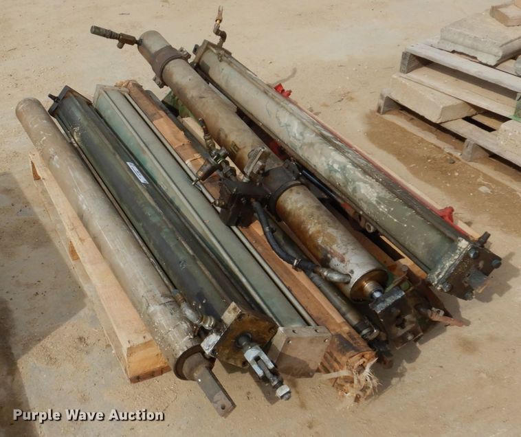 image for item IM9790 (8) Pneumatic cylinders