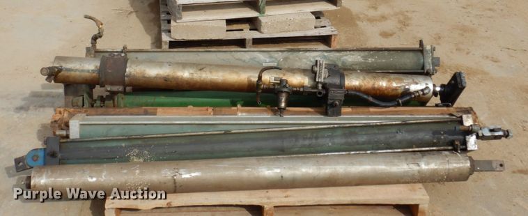 image for item IM9790 (8) Pneumatic cylinders