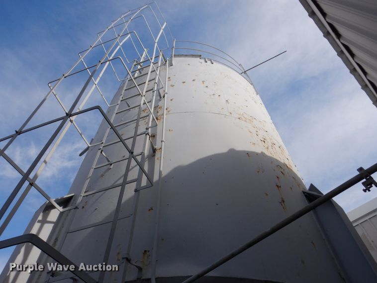 image for item IM9794 Cement powder silo