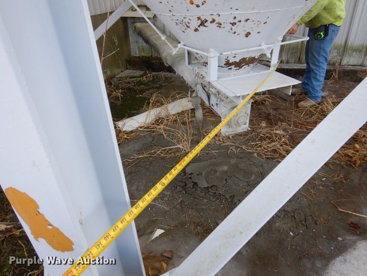image for item IM9794 Cement powder silo