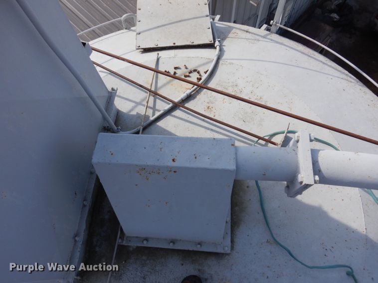 image for item IM9794 Cement powder silo