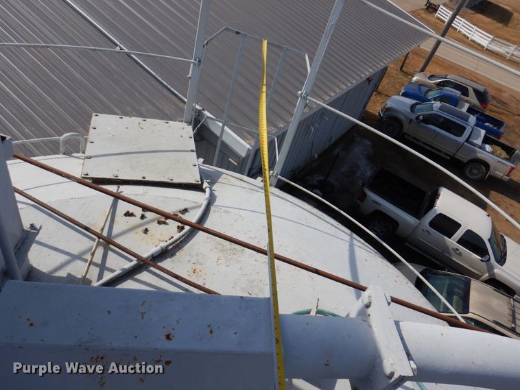 image for item IM9794 Cement powder silo