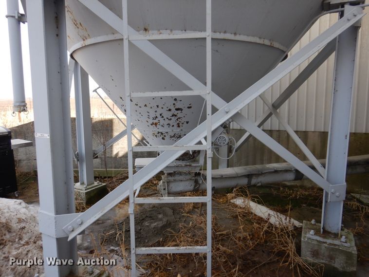 image for item IM9794 Cement powder silo