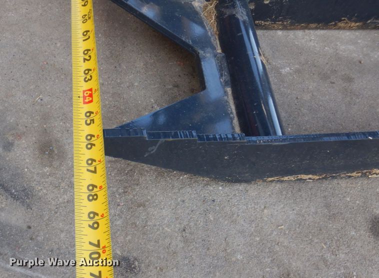 image for item IM9801 Stout 66-9 skid steer grapple bucket