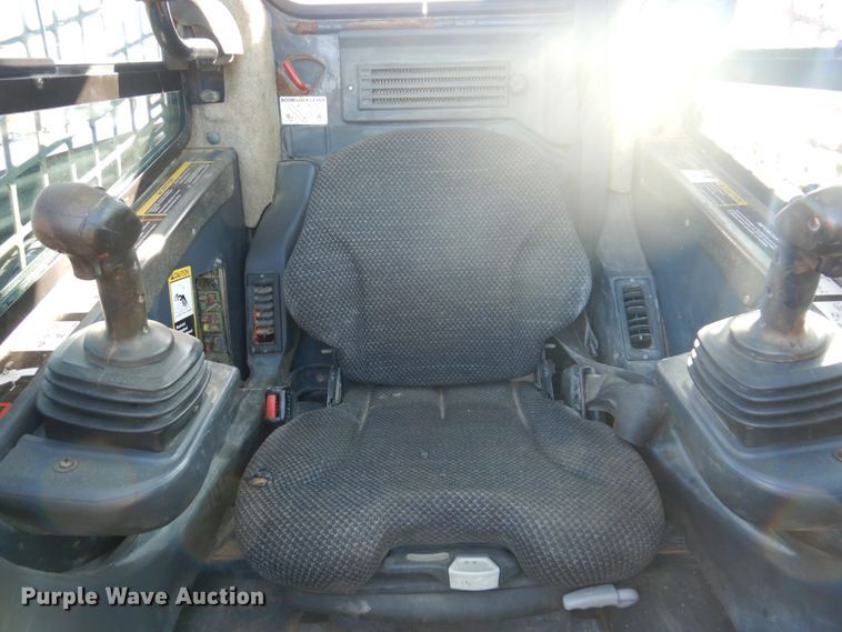 image for item IM9807 2010 John Deere 329DT  tracked skid steer loader