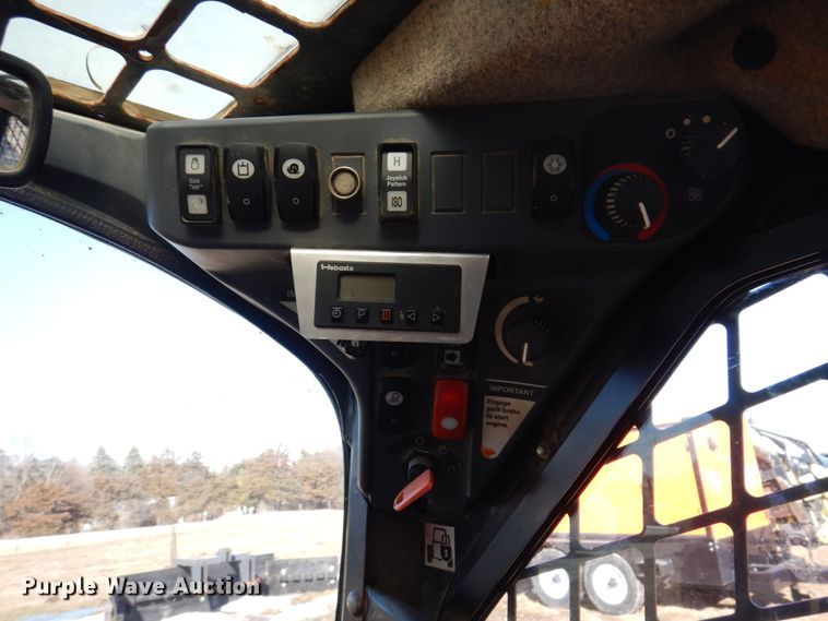 image for item IM9807 2010 John Deere 329DT  tracked skid steer loader