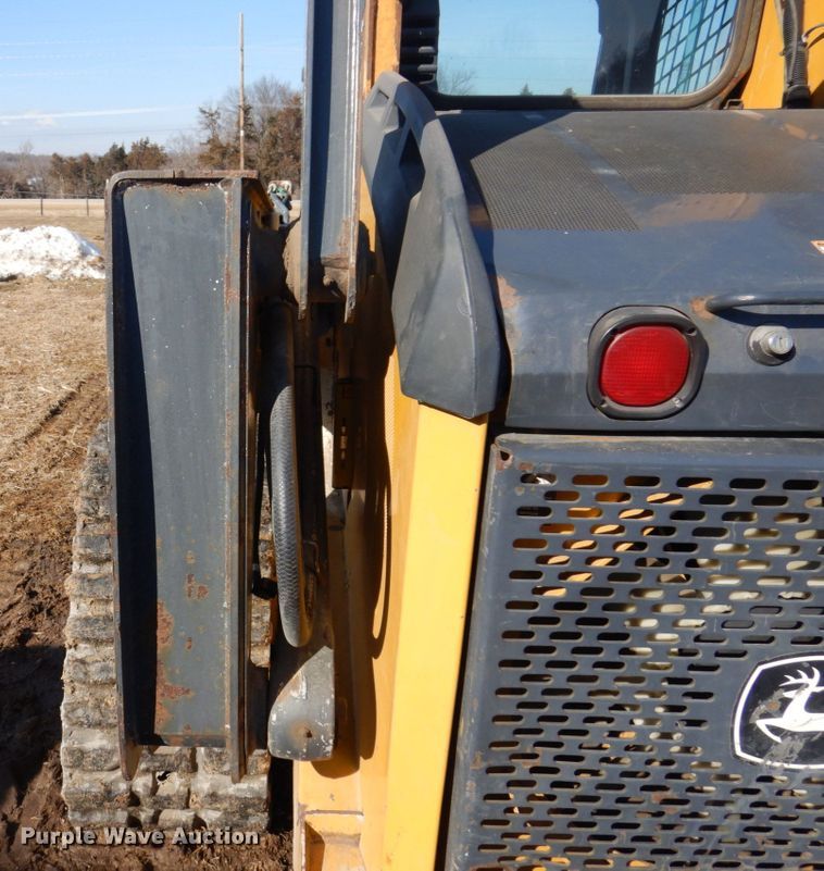image for item IM9807 2010 John Deere 329DT  tracked skid steer loader